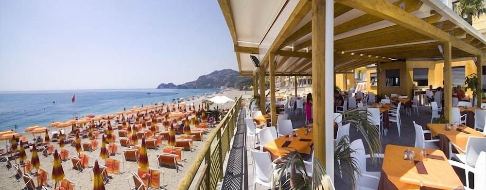 Hotel Maniel Letojanni