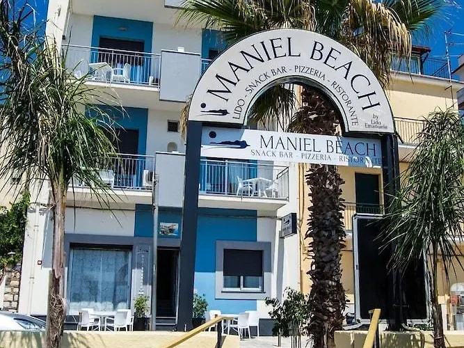 Maniel Beach Hotel