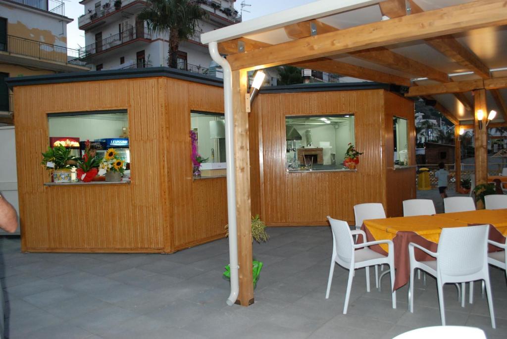 Maniel Hotel Letoianni